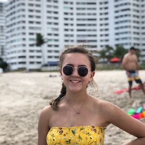 Meet your Posher, Laurence